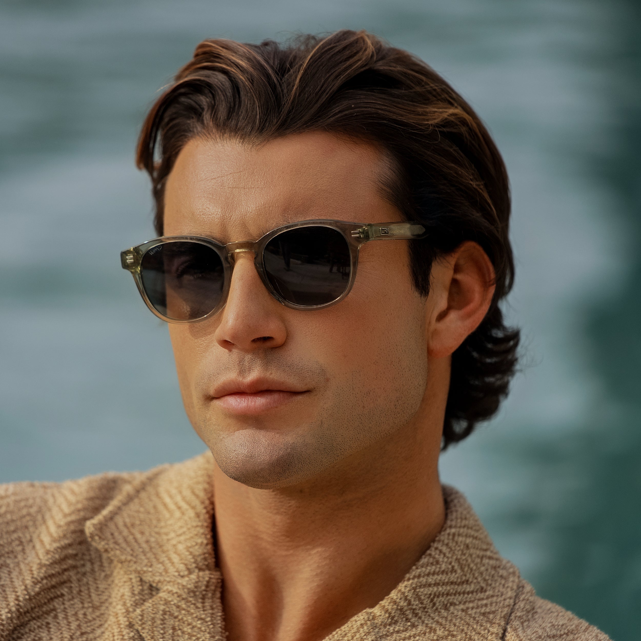 Felix | 1102 Polarized