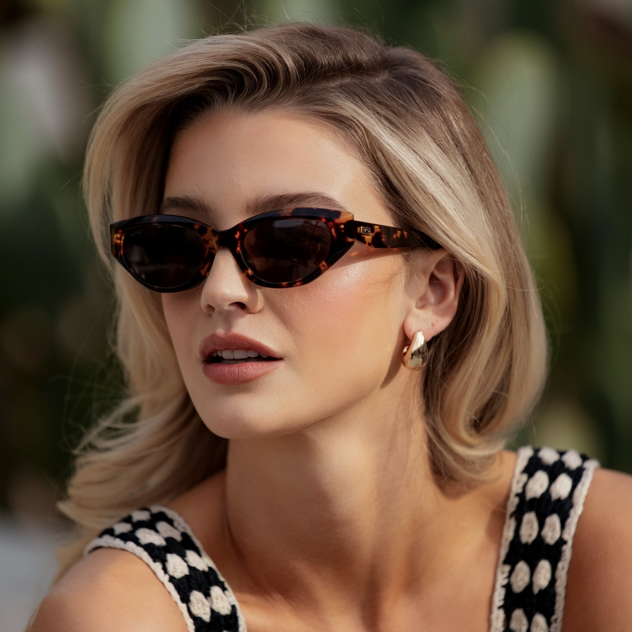 Loretta | 1111 Polarized