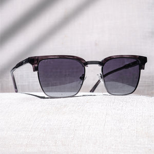 1056 Polarized